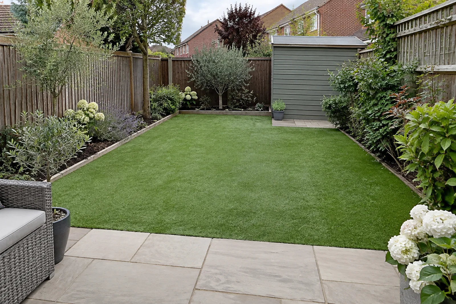 Garden inspiration with artificial grass